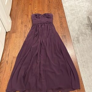 Beautiful plum bridesmaid or wedding guest dress!